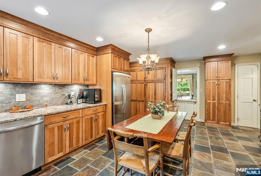 37 Van Dyke Drive