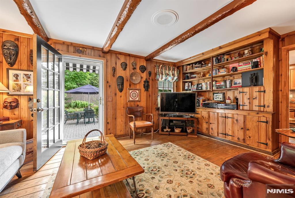 37 Van Dyke Drive