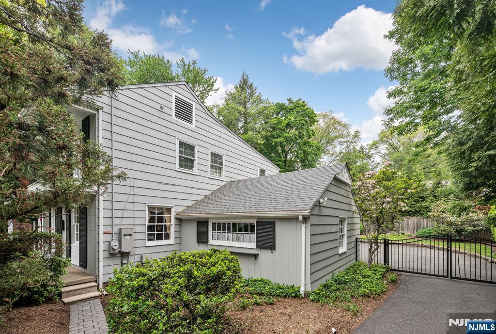 37 Van Dyke Drive