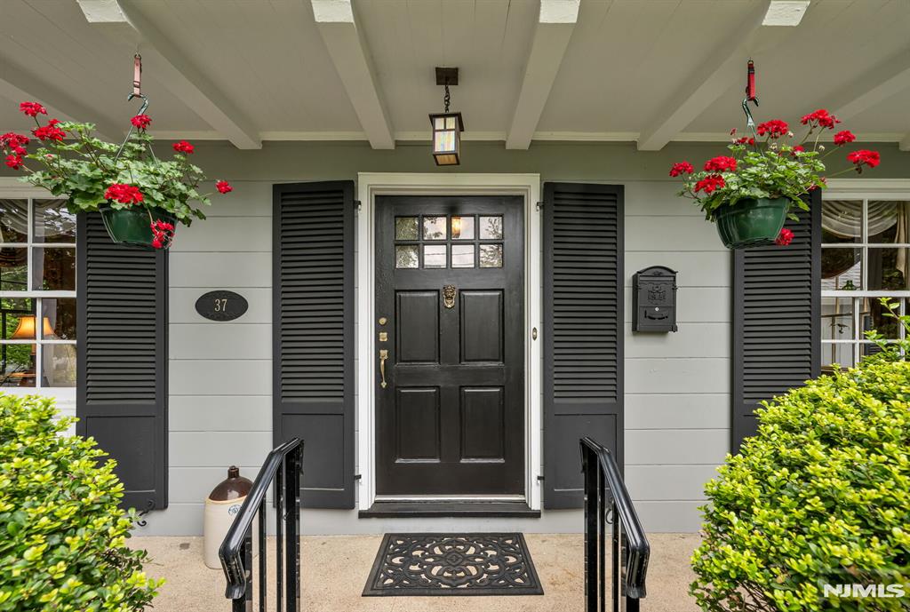 37 Van Dyke Drive