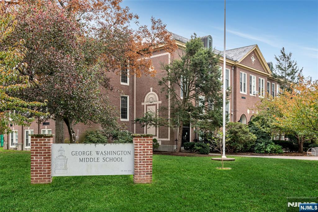 144 Spencer Place