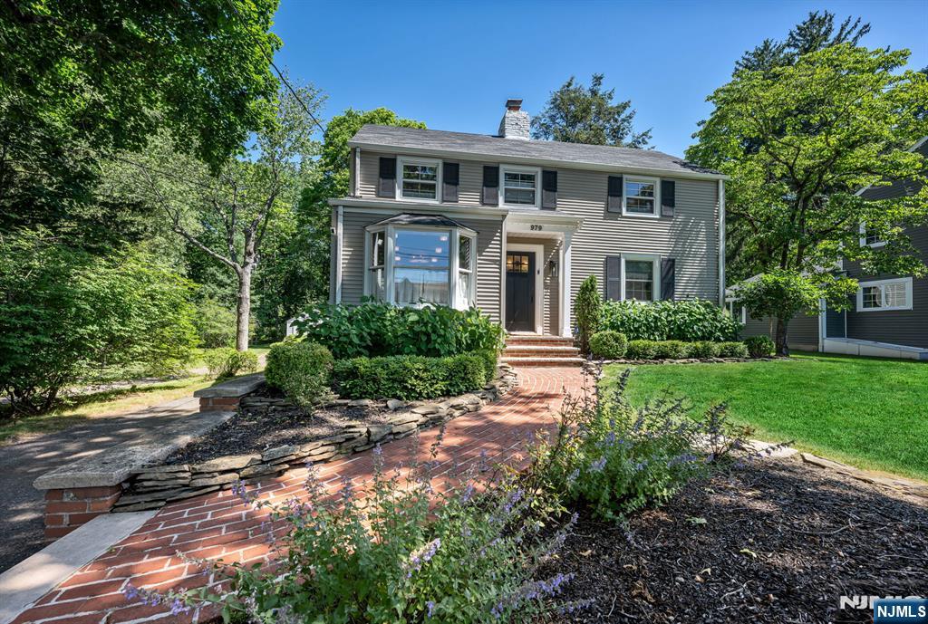 979 Salem Lane