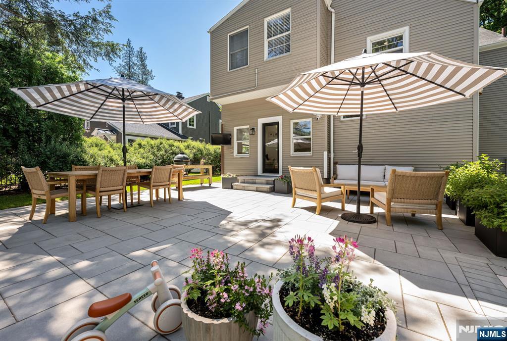 979 Salem Lane