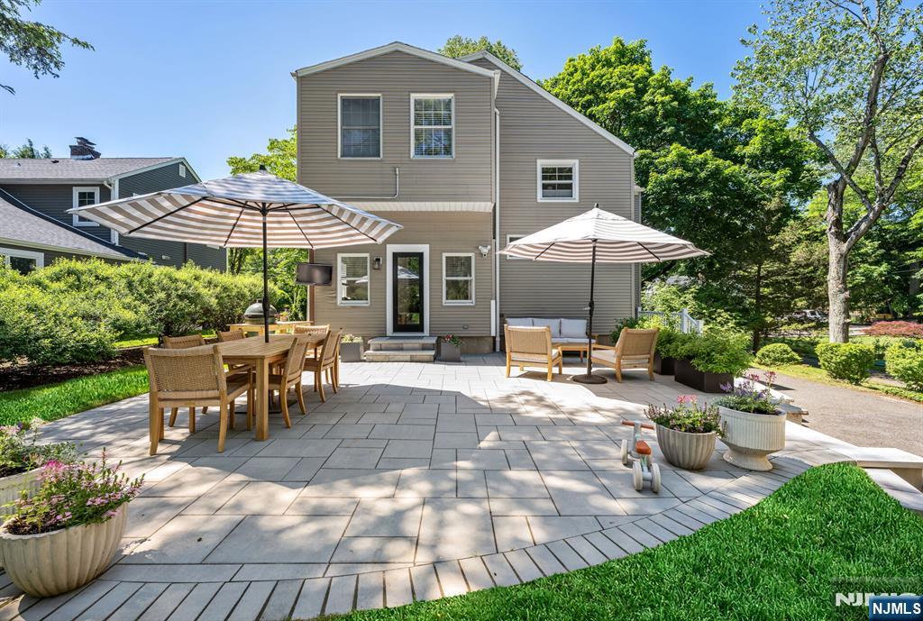 979 Salem Lane