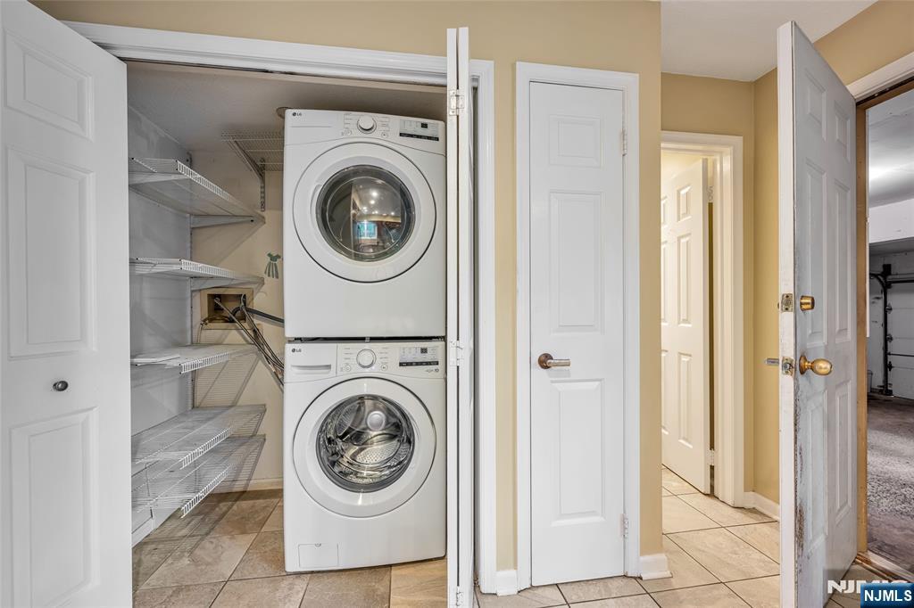 2 Ridgeview Terrace