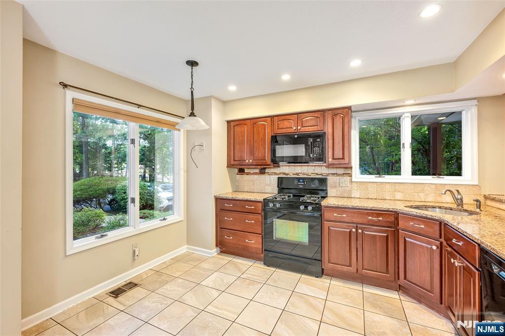 2 Ridgeview Terrace