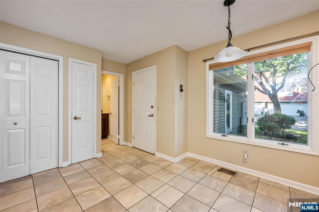 2 Ridgeview Terrace