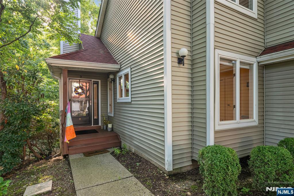 2 Ridgeview Terrace