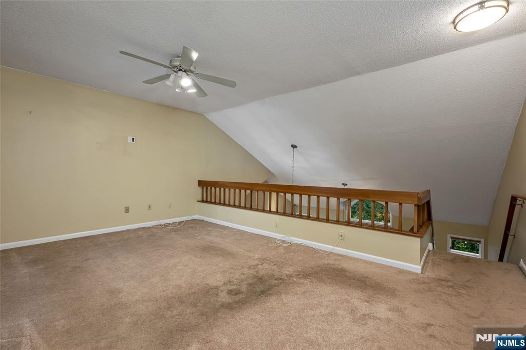 2 Ridgeview Terrace