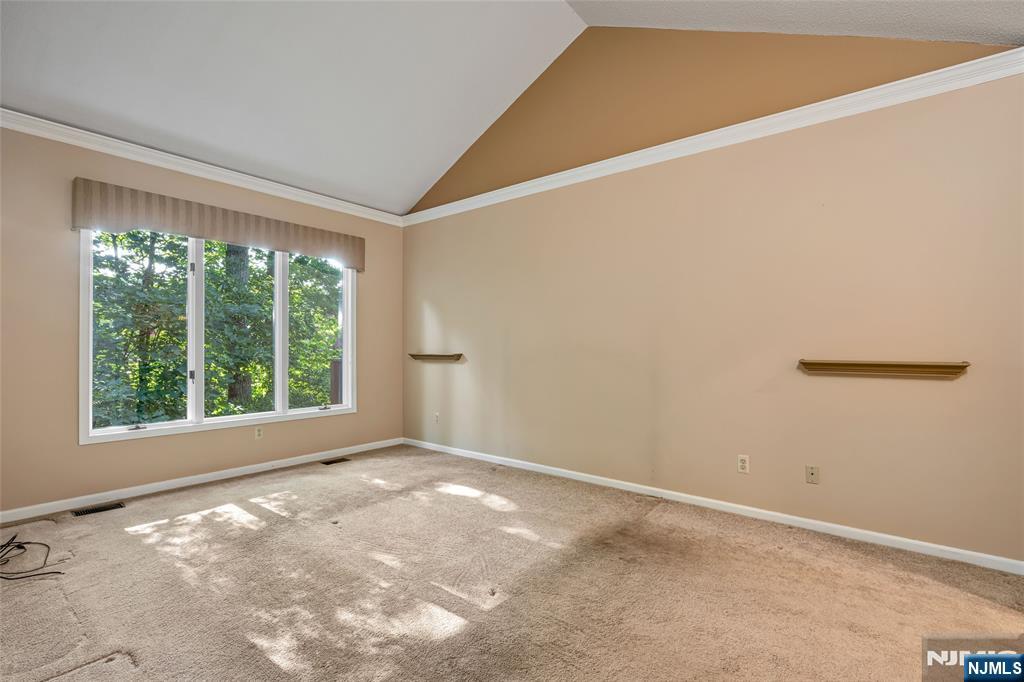 2 Ridgeview Terrace