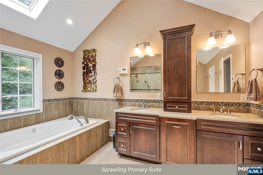 4 Moccasin Court