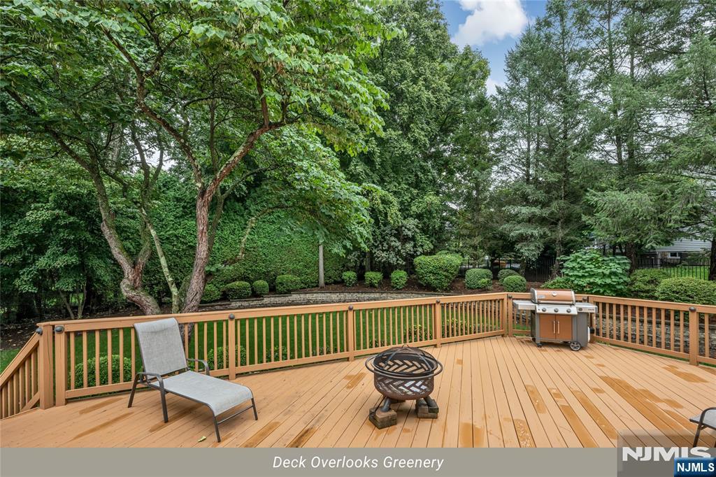 4 Moccasin Court