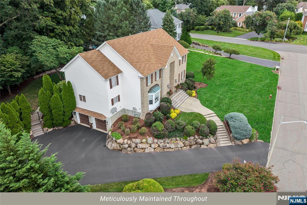 4 Moccasin Court