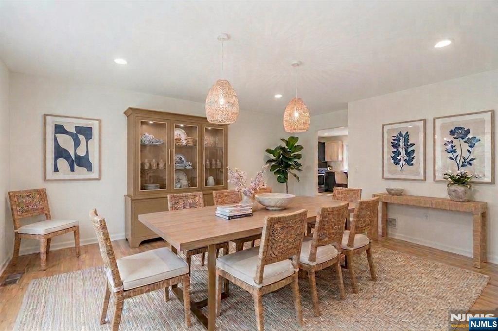 4 Moccasin Court