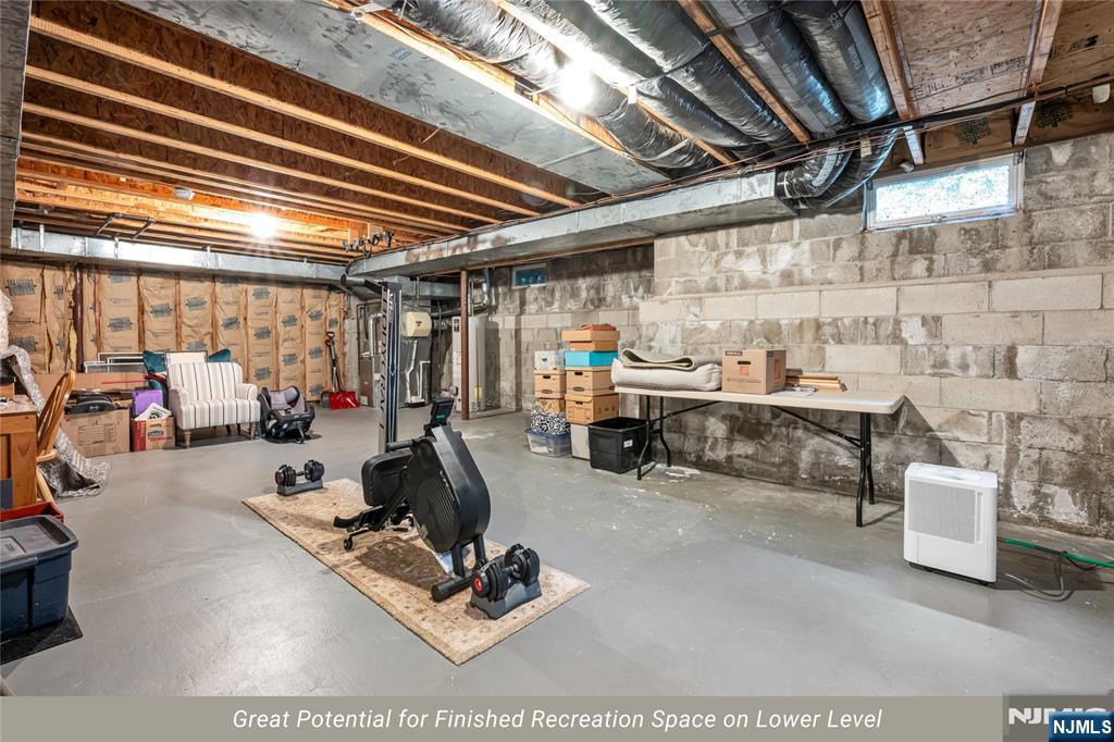 4 Moccasin Court