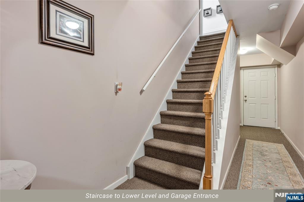 4 Moccasin Court