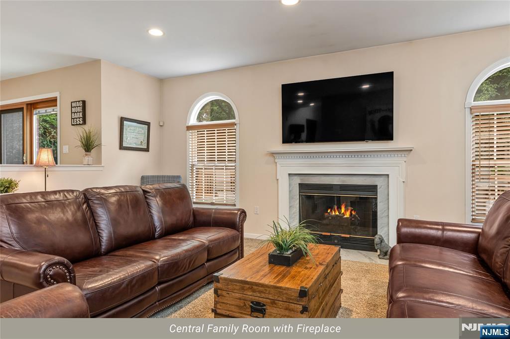 4 Moccasin Court