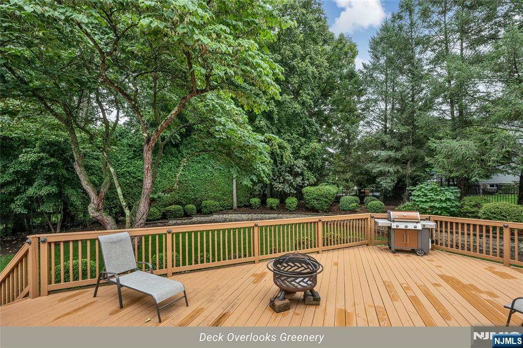 4 Moccasin Court