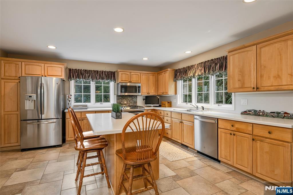 4 Moccasin Court