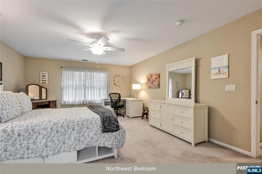 4 Moccasin Court