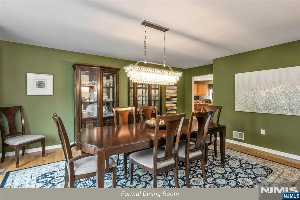 4 Moccasin Court