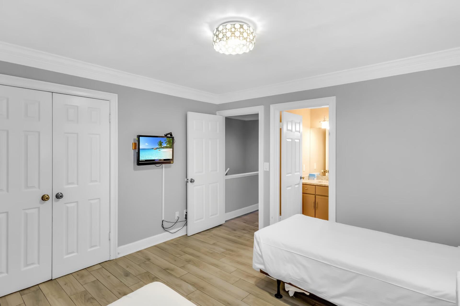 5151 Beachwalk Circle