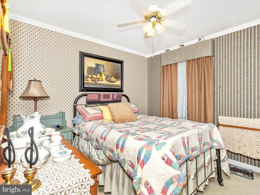 1111 CUMMINGS AVENUE