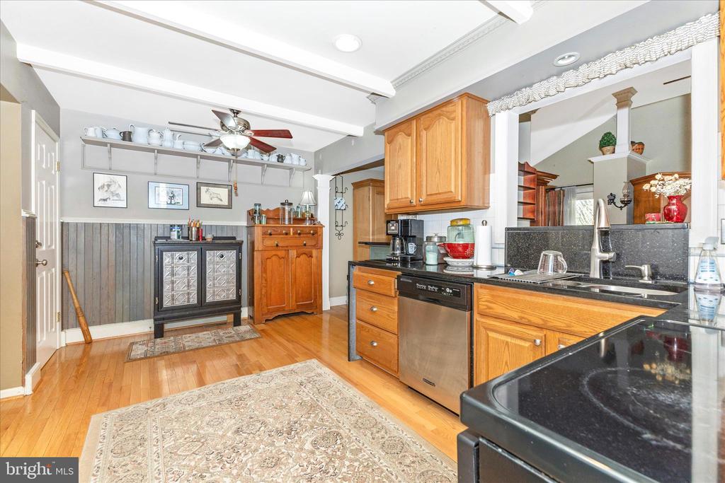1111 CUMMINGS AVENUE
