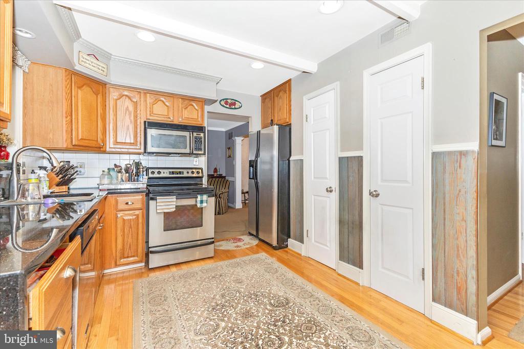1111 CUMMINGS AVENUE