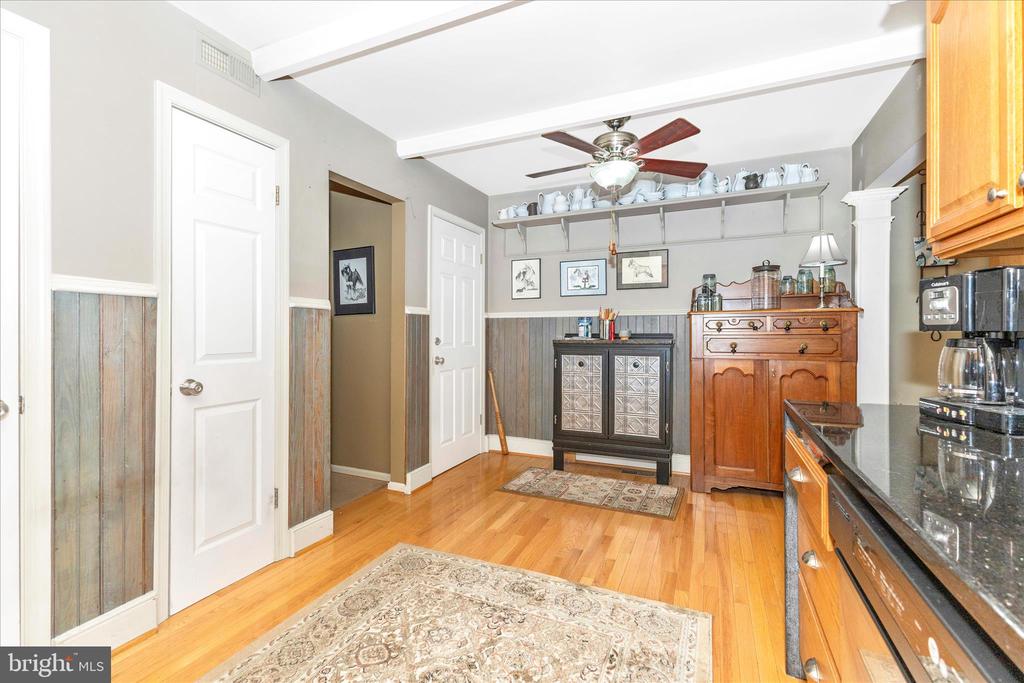 1111 CUMMINGS AVENUE