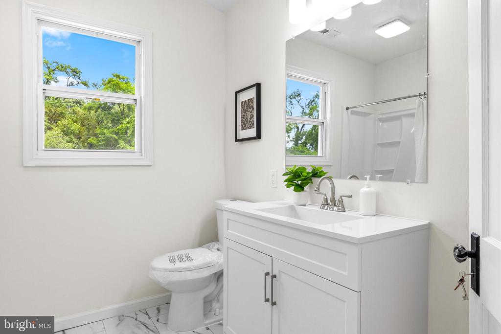 5559 ASHBOURNE ROAD