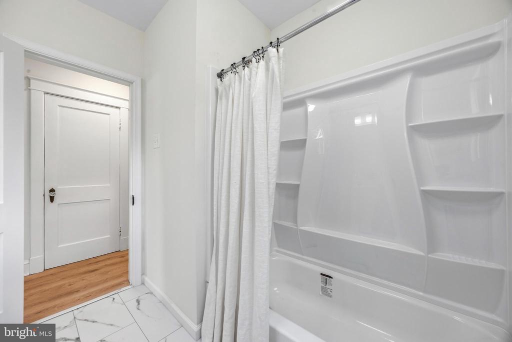 5559 ASHBOURNE ROAD
