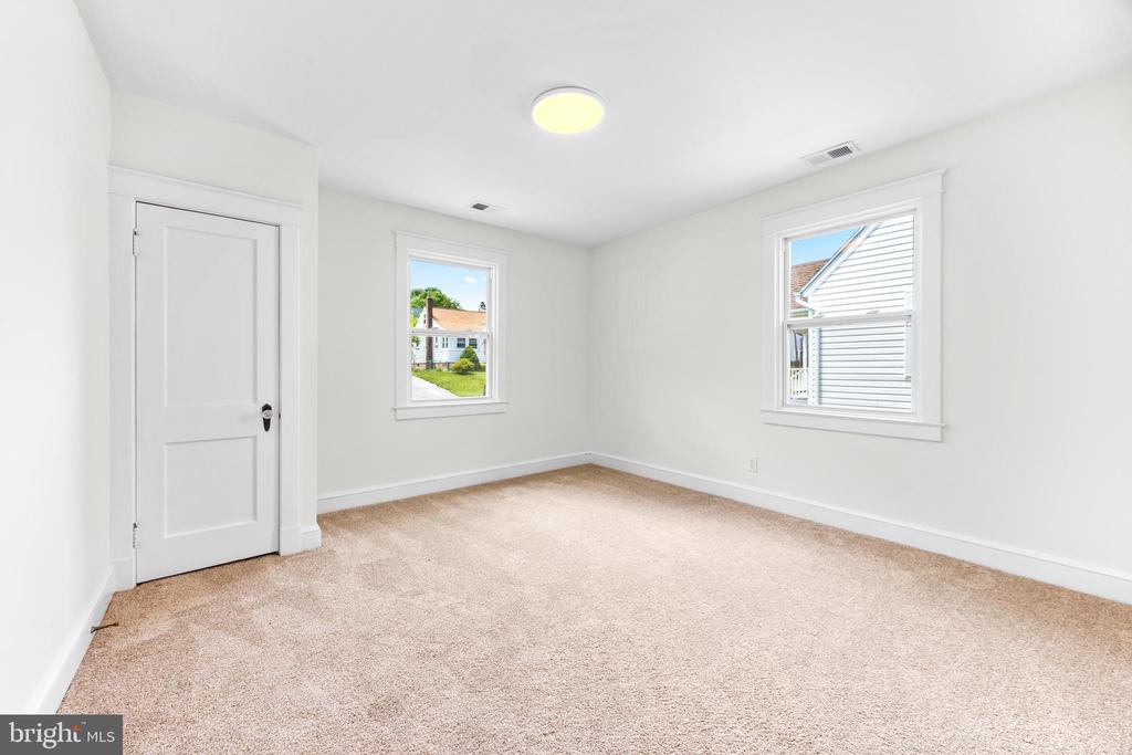 5559 ASHBOURNE ROAD