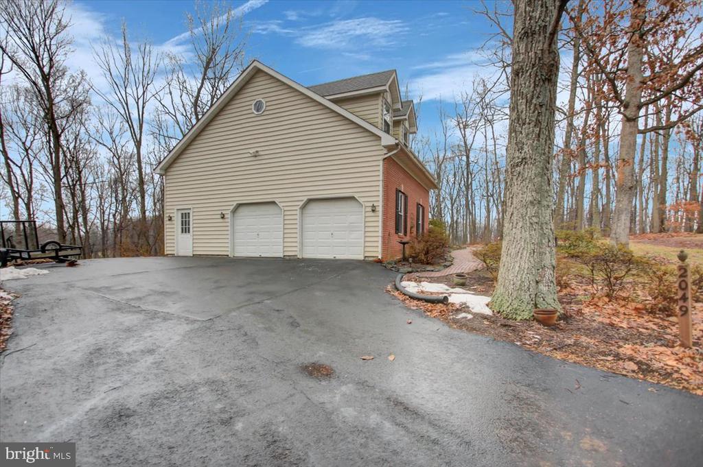 2049 HUGHES SHOP ROAD