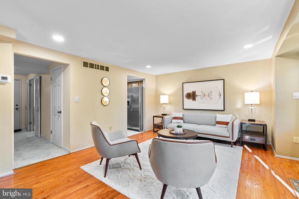 5469 HILDEBRAND COURT