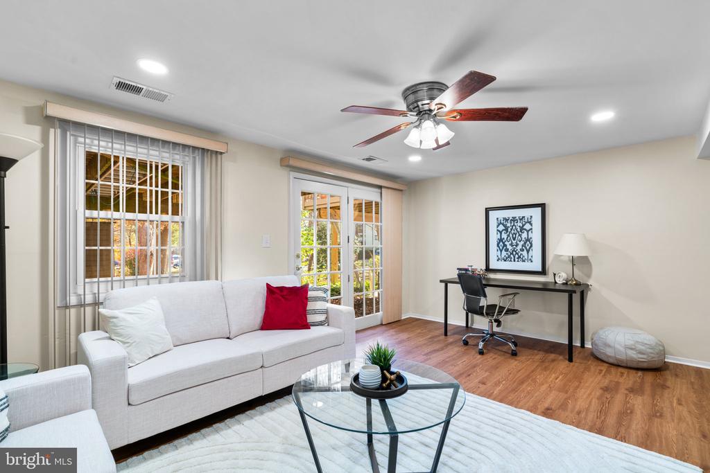 5469 HILDEBRAND COURT