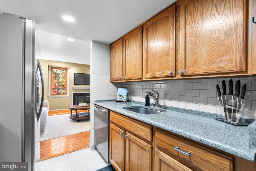 5469 HILDEBRAND COURT