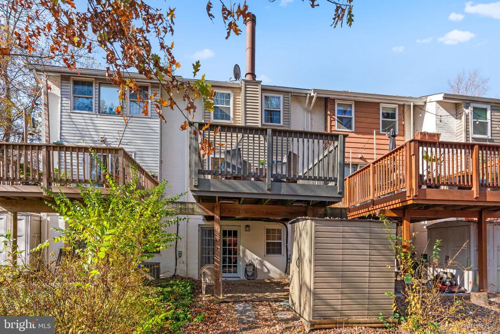 5469 HILDEBRAND COURT