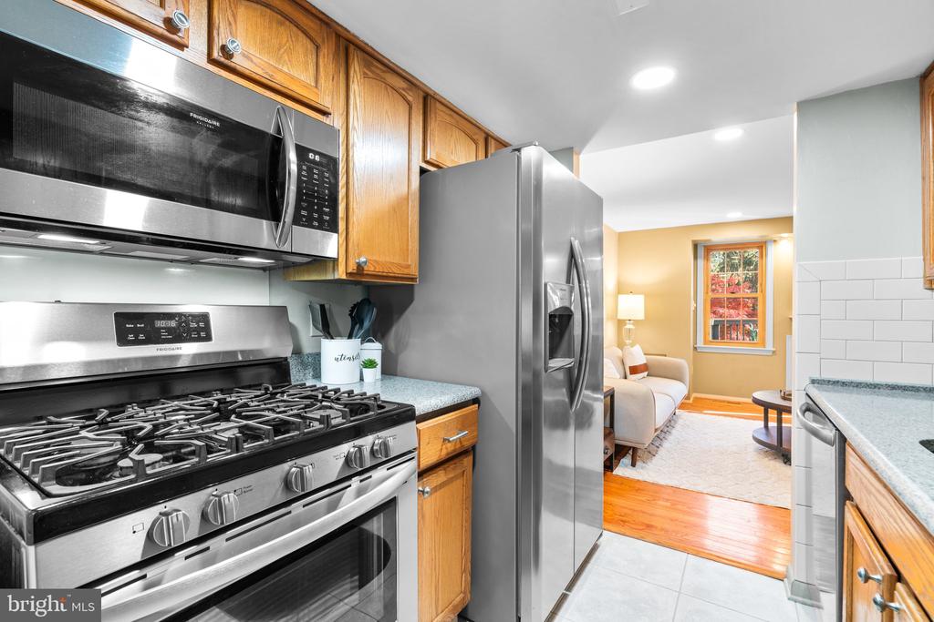 5469 HILDEBRAND COURT