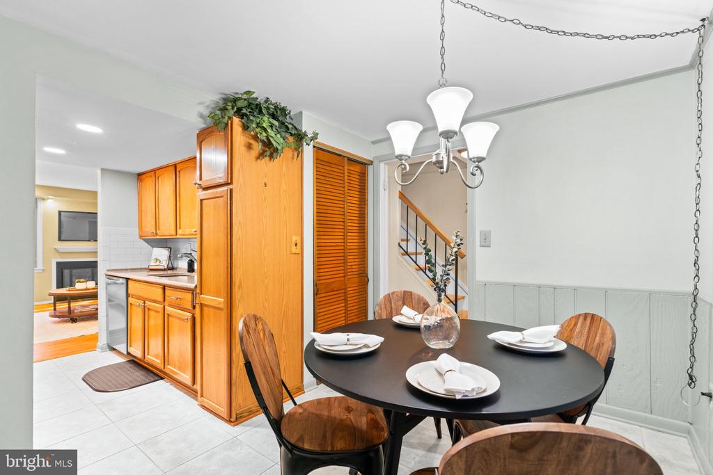 5469 HILDEBRAND COURT