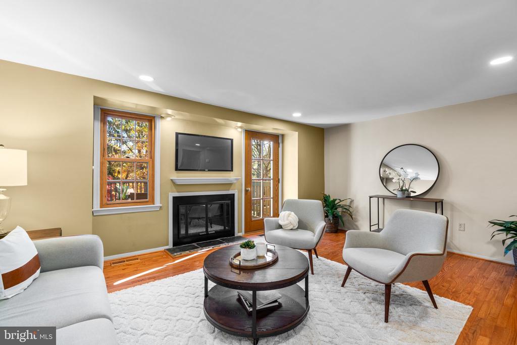 5469 HILDEBRAND COURT