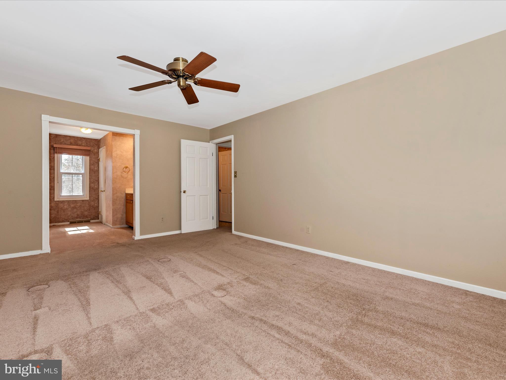 6160 CAMELBACK LANE