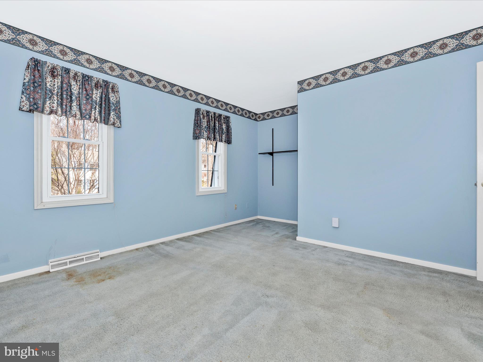 6160 CAMELBACK LANE