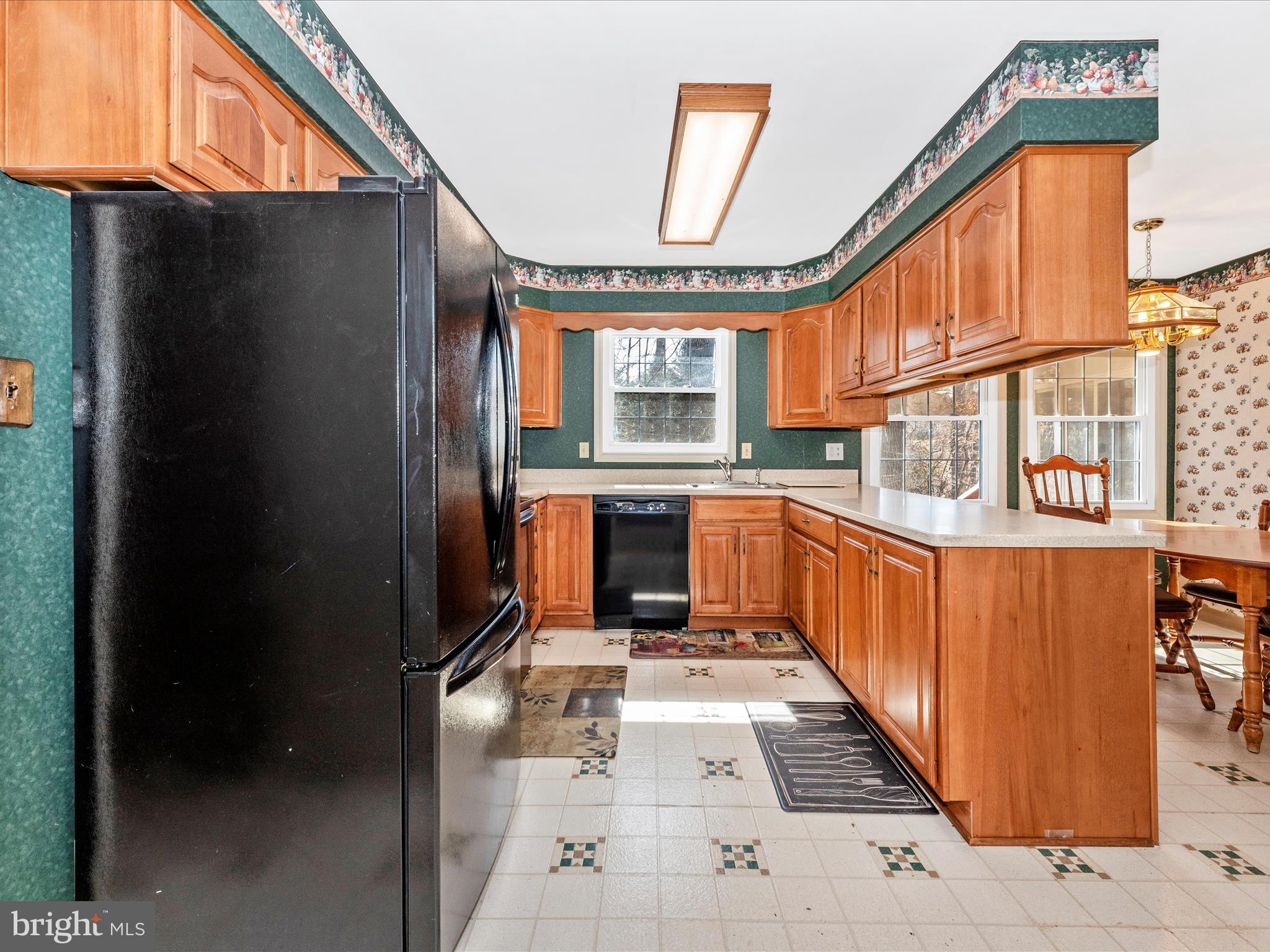 6160 CAMELBACK LANE