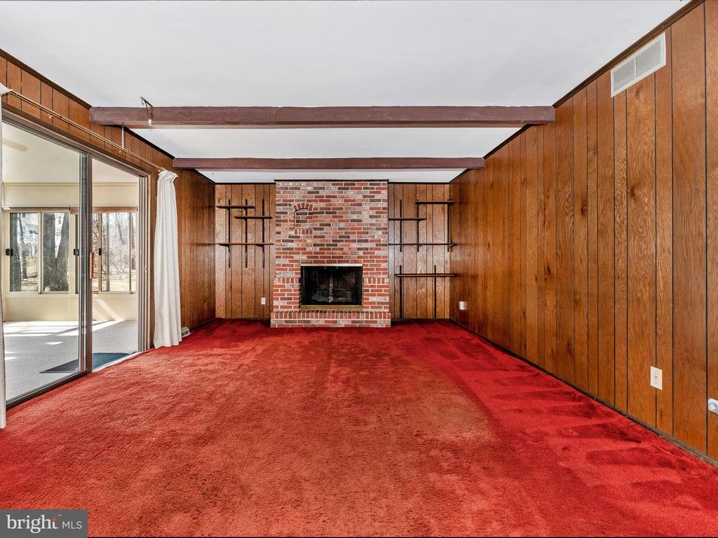 6160 CAMELBACK LANE