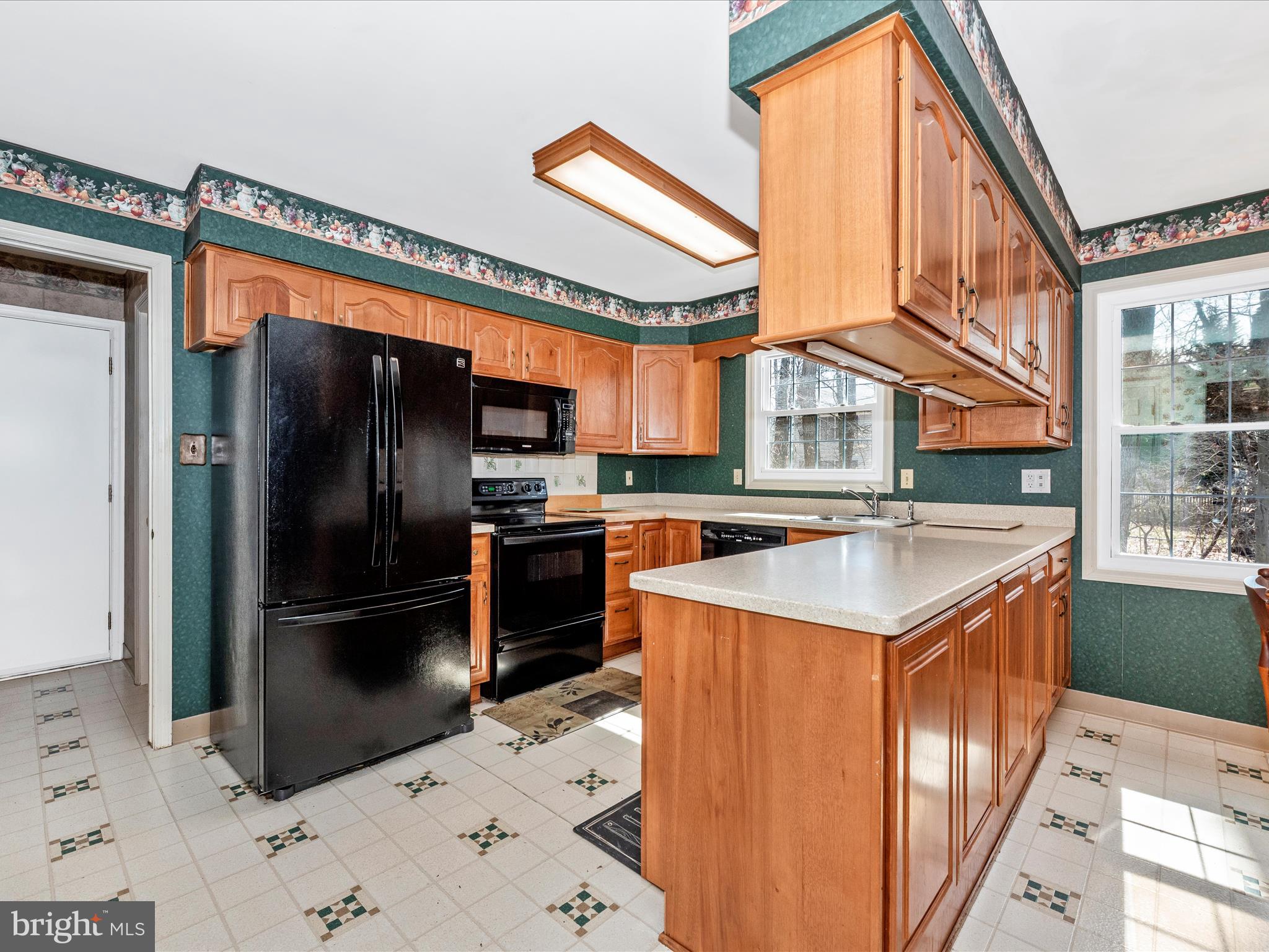 6160 CAMELBACK LANE