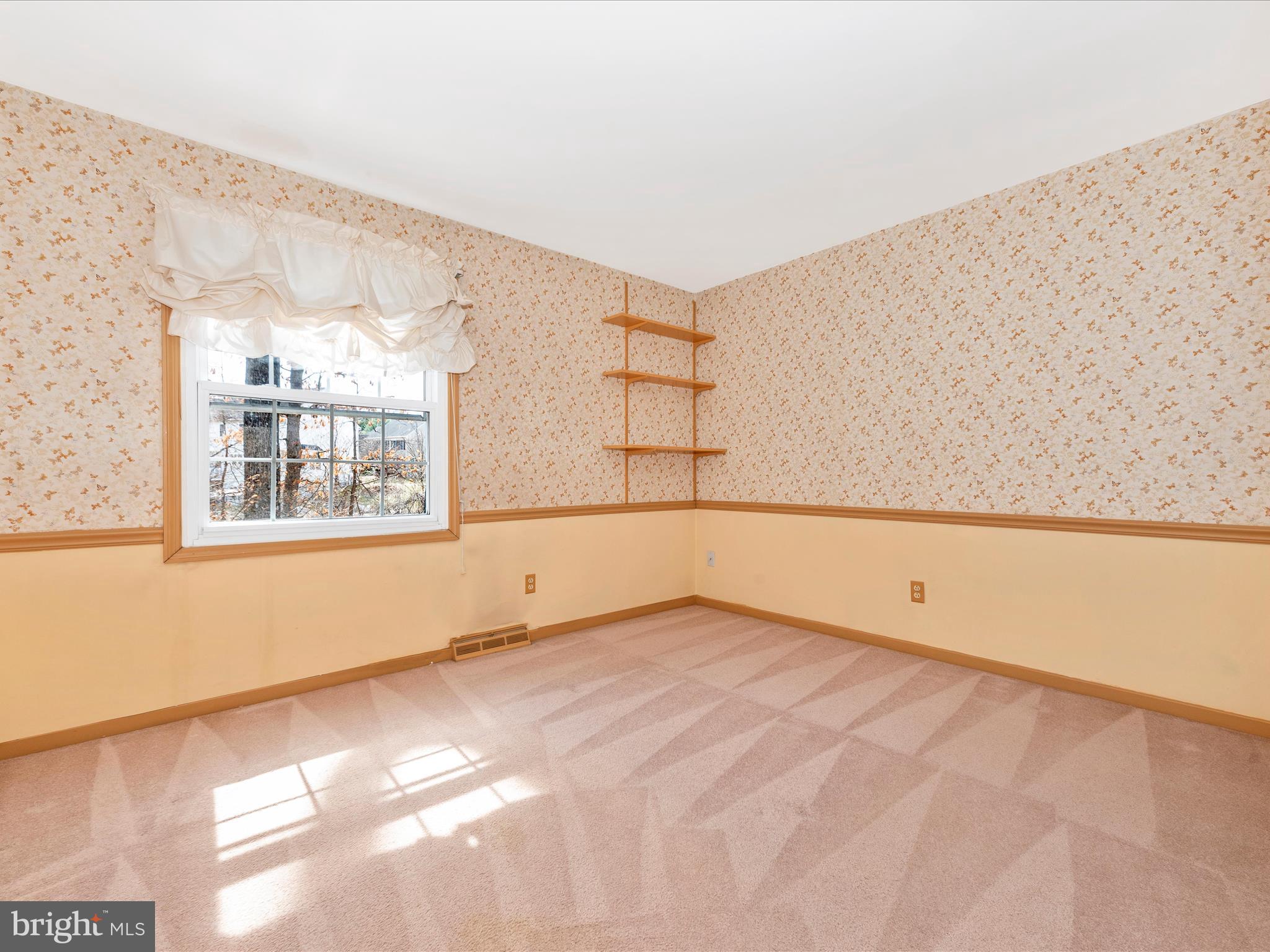 6160 CAMELBACK LANE