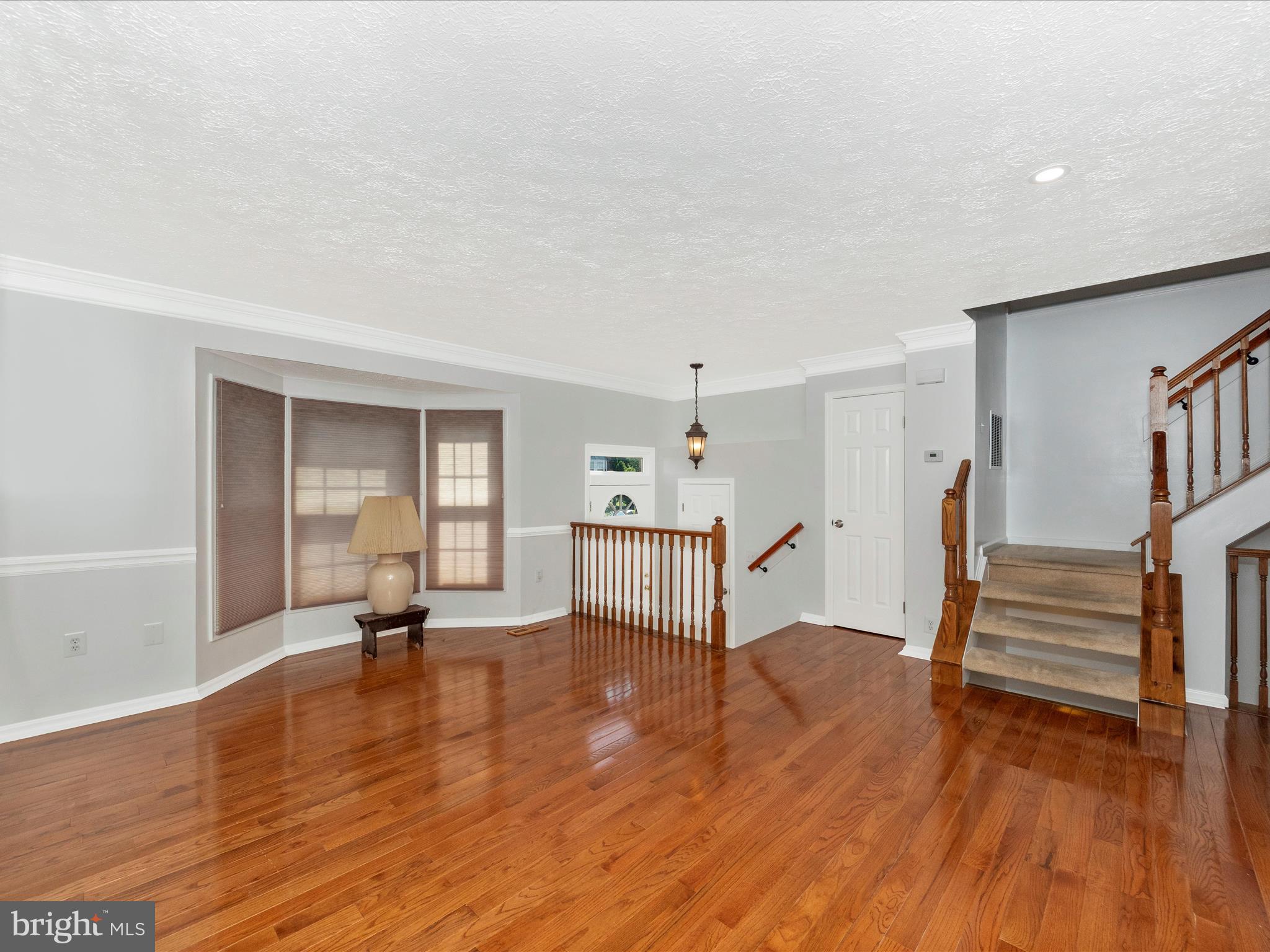 7904 BRIGHTMEADOW COURT