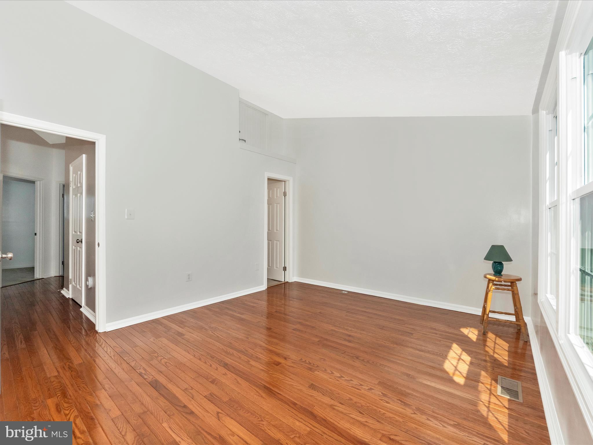 7904 BRIGHTMEADOW COURT