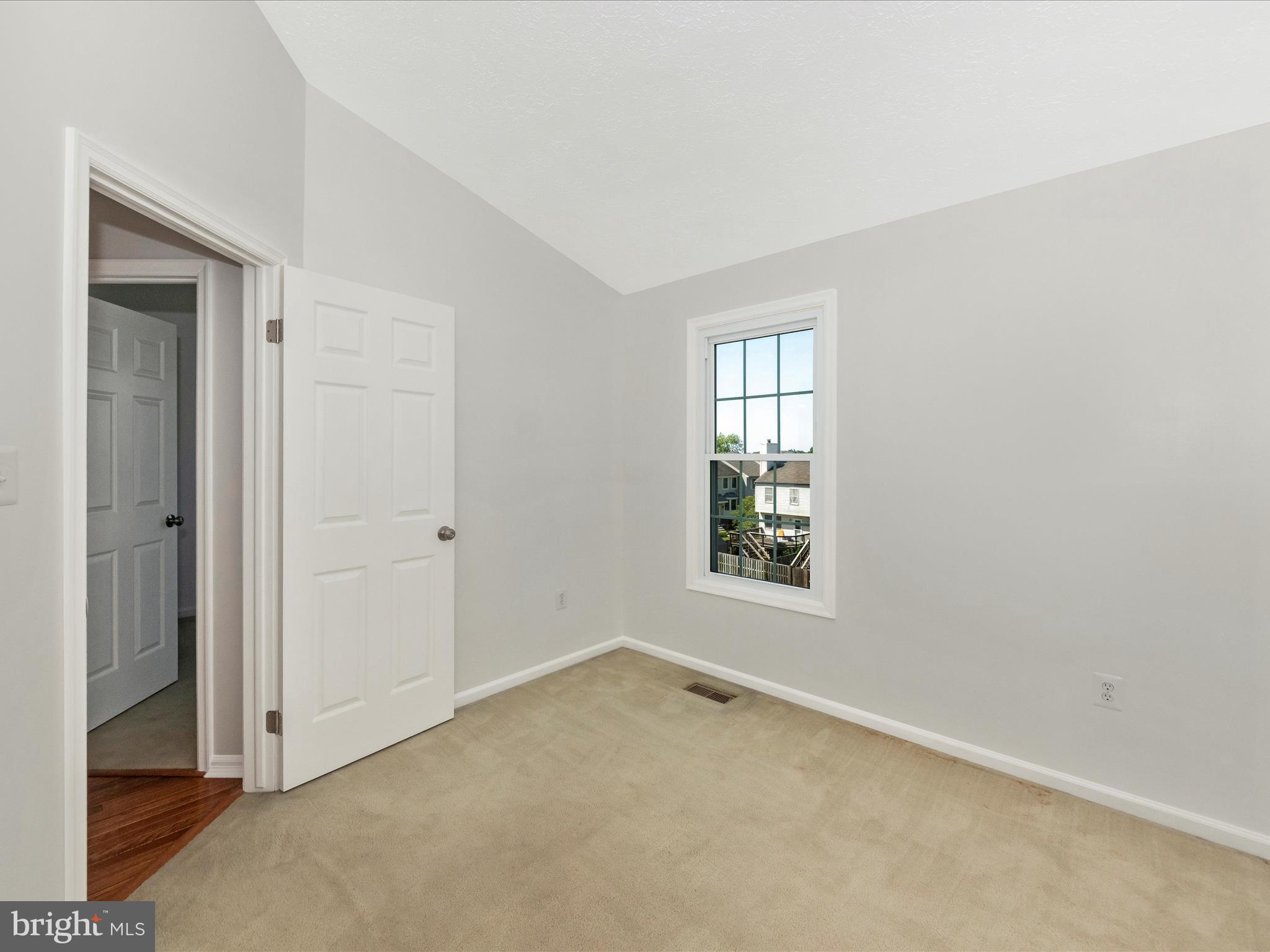 7904 BRIGHTMEADOW COURT